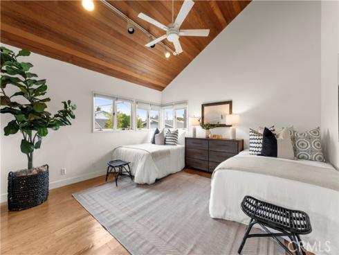 640 Island View , Seal Beach, CA