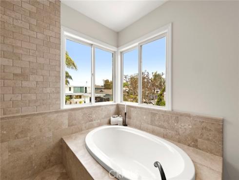 640 Island View , Seal Beach, CA