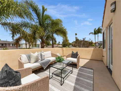 640 Island View , Seal Beach, CA
