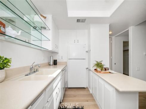 13721 Alderwood 28F LaneM-3, Seal Beach, CA