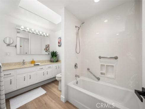 13721 Alderwood 28F LaneM-3, Seal Beach, CA