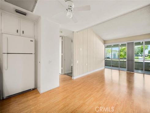 1562  Golden Rain  44D  M2  Road, Seal Beach, CA