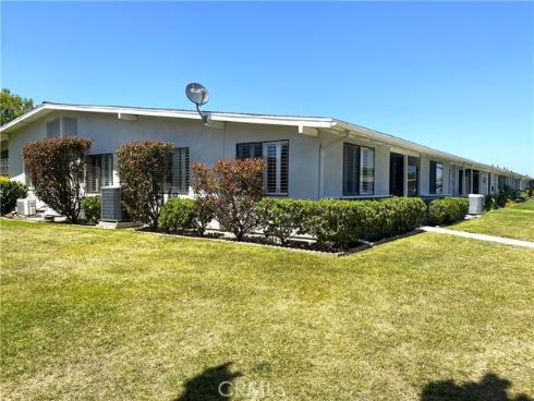13641 Alderwood Ln., M3-35f , Seal Beach, CA