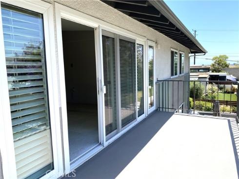 1950 Mckinney Way, M15-11j , Seal Beach, CA