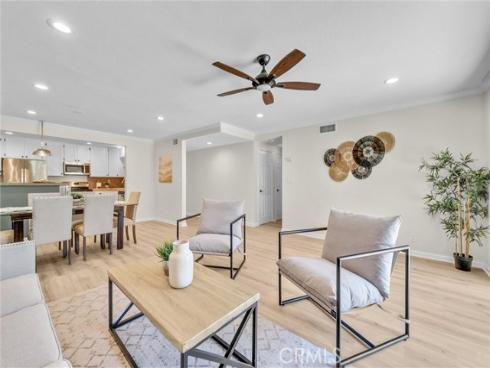 112 Stanford Lane, Seal Beach, CA