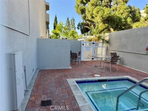 12476  Montecito  5  Road, Seal Beach, CA