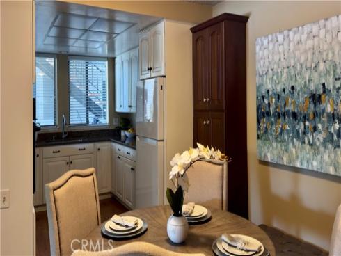 1980  Mckinney Way #13e  , Seal Beach, CA