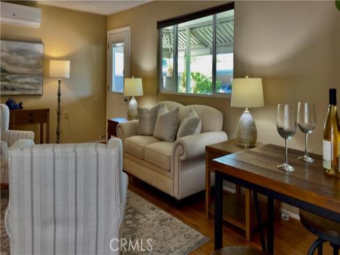 1980  Mckinney Way #13e  , Seal Beach, CA