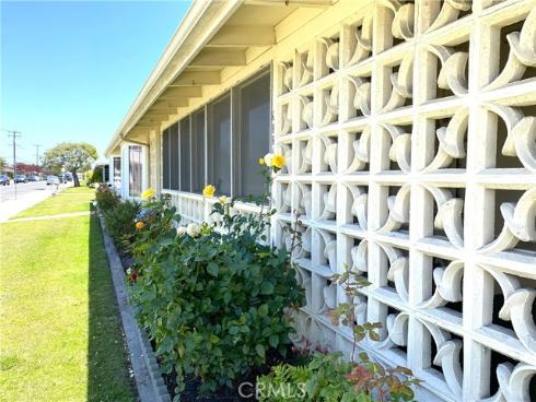 1560 Interlachen Rd., M12-66k , Seal Beach, CA