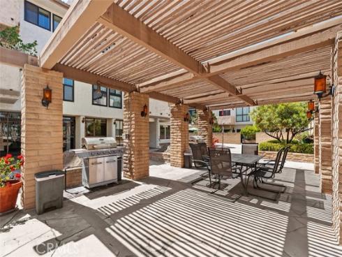 12300 Montecito 39 Road, Seal Beach, CA