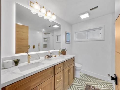 3690 Marigold , Seal Beach, CA