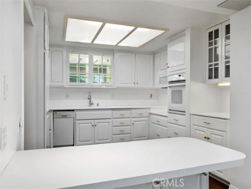 1740 Tam O'shanter 1A Road, Seal Beach, CA