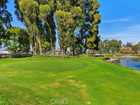 1740 Tam O'shanter 1A Road, Seal Beach, CA