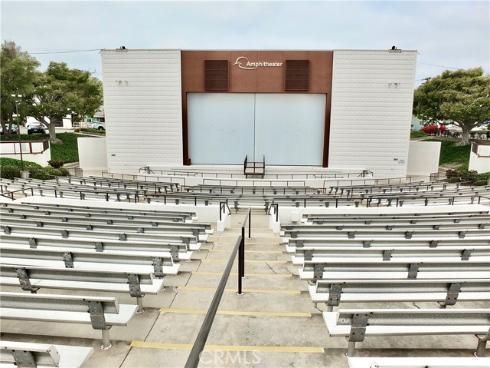 1740 Tam O'shanter 1A Road, Seal Beach, CA