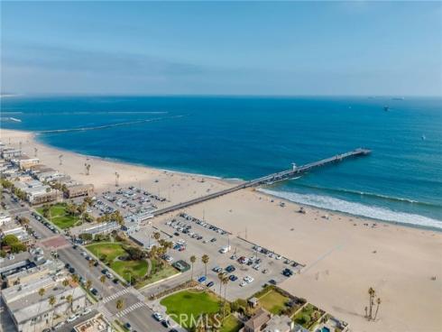 114  5th  , Seal Beach, CA