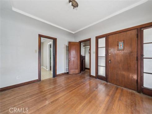 142 6th Street, Seal Beach, CA