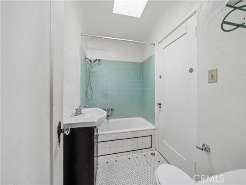 142 6th Street, Seal Beach, CA
