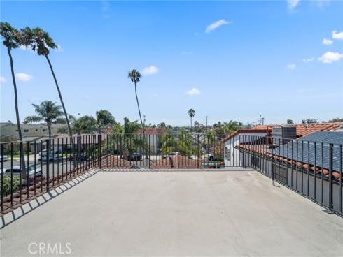 142 6th Street, Seal Beach, CA