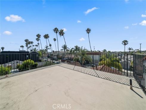 142 6th Street, Seal Beach, CA