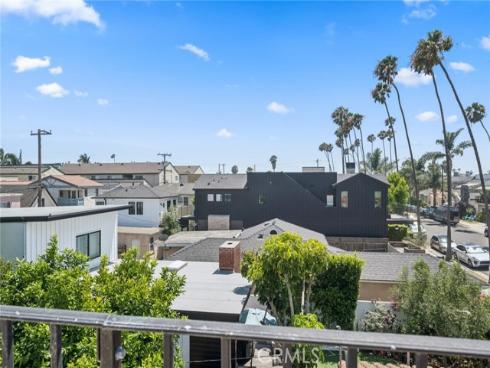 142 6th Street, Seal Beach, CA