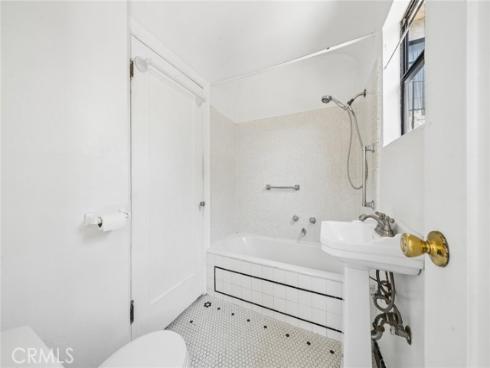 142 6th Street, Seal Beach, CA