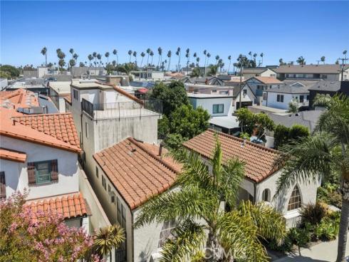 142 6th Street, Seal Beach, CA