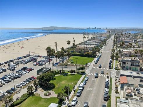 142 6th Street, Seal Beach, CA
