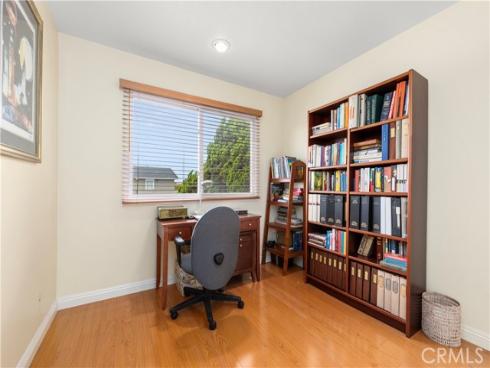 3600 Marigold Street, Seal Beach, CA