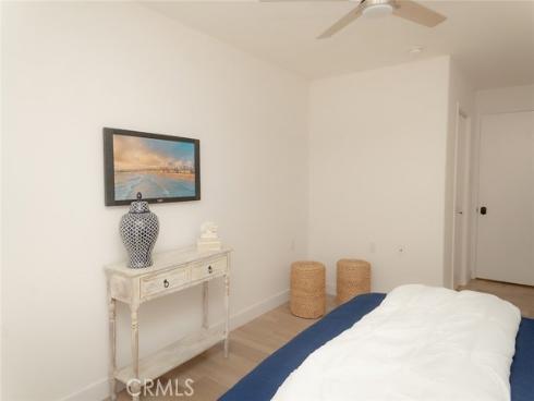 1950  Mckinney Way #11c (m15)  , Seal Beach, CA
