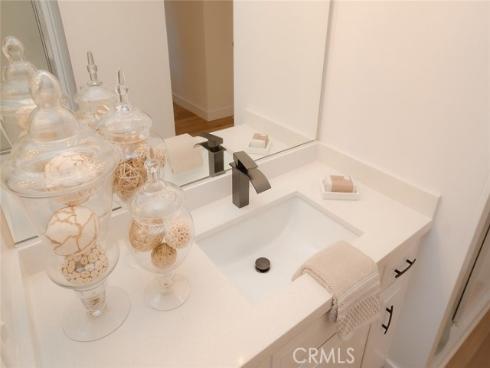 1950  Mckinney Way #11c (m15)  , Seal Beach, CA