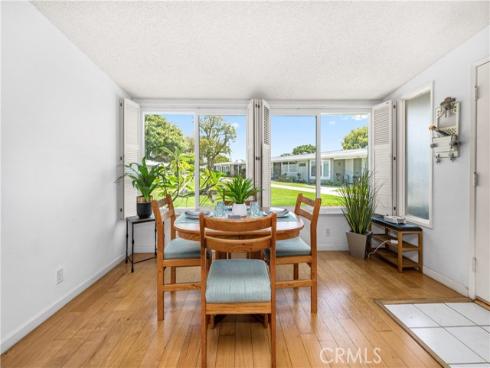 1522 Merion 33J WayM2, Seal Beach, CA