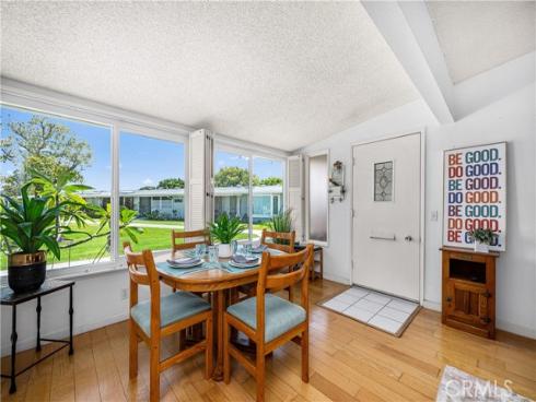 1522 Merion 33J WayM2, Seal Beach, CA