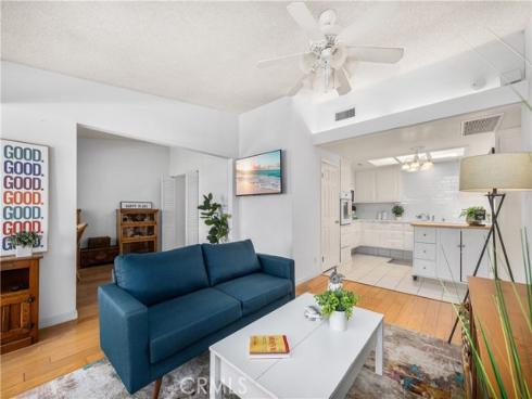 1522 Merion 33J WayM2, Seal Beach, CA