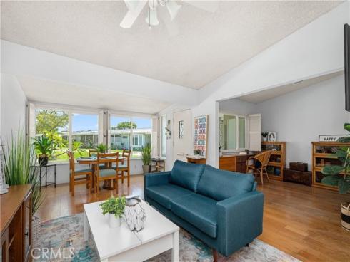 1522 Merion 33J WayM2, Seal Beach, CA