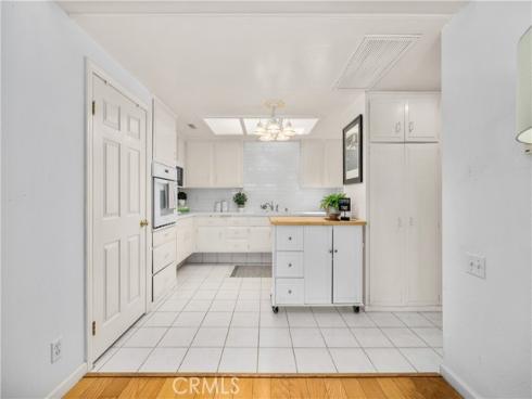1522 Merion 33J WayM2, Seal Beach, CA
