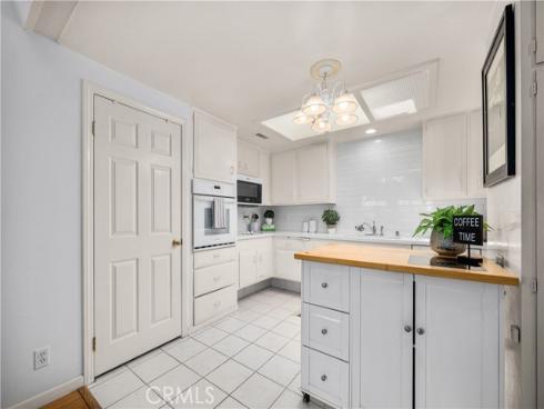 1522 Merion 33J WayM2, Seal Beach, CA