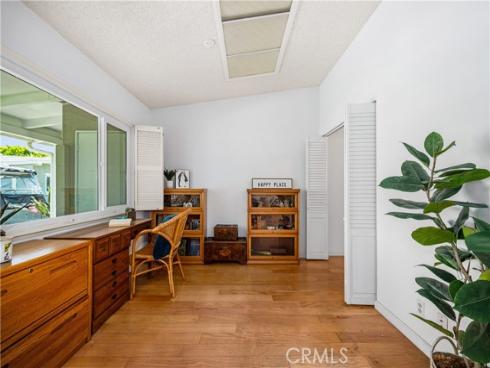 1522 Merion 33J WayM2, Seal Beach, CA