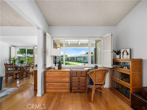 1522 Merion 33J WayM2, Seal Beach, CA