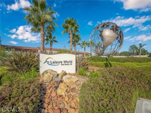 1522 Merion 33J WayM2, Seal Beach, CA
