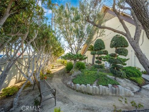 1522 Merion 33J WayM2, Seal Beach, CA