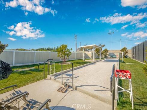 1522 Merion 33J WayM2, Seal Beach, CA