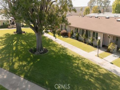 13081 Del Monte Dr. 278e (m11)