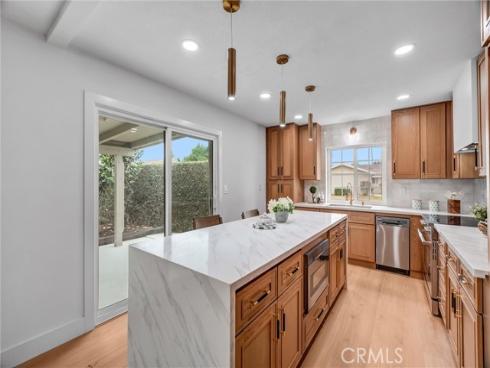 3931 Wisteria Street , Seal Beach, CA