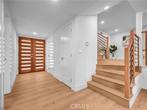 3931 Wisteria Street , Seal Beach, CA