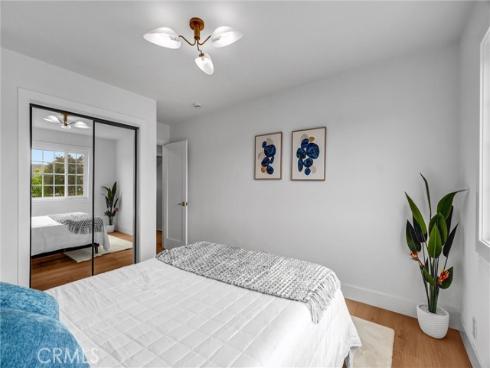 3931 Wisteria Street , Seal Beach, CA