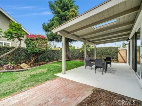 3931 Wisteria Street , Seal Beach, CA