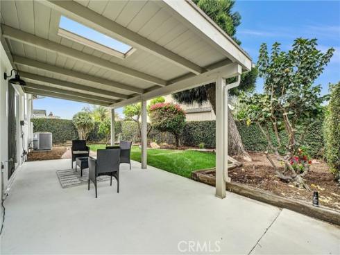 3931 Wisteria Street , Seal Beach, CA