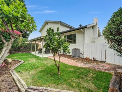 3931 Wisteria Street , Seal Beach, CA