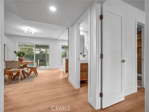 3931 Wisteria Street , Seal Beach, CA