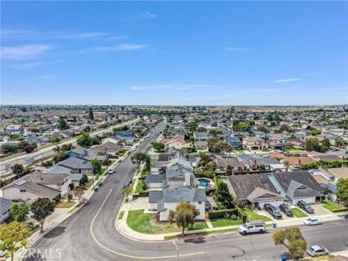 3931 Wisteria Street , Seal Beach, CA